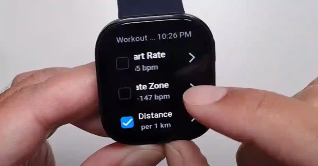 Amazfit Bip 6 displaying running workout settings and alerts