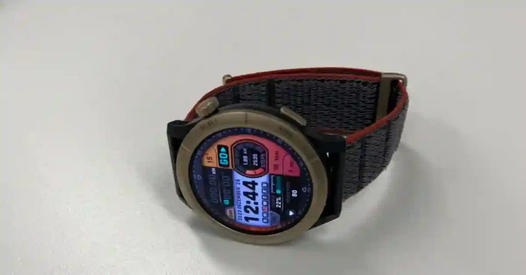 Lightweight Amazfit Cheetah Pro smartwatch with GPS and Zepp Coach, designed for runners and athletes.