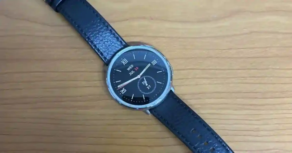 Zepp app displaying firmware version 6.1.20.3 installed on Amazfit Active 2 Round smartwatch