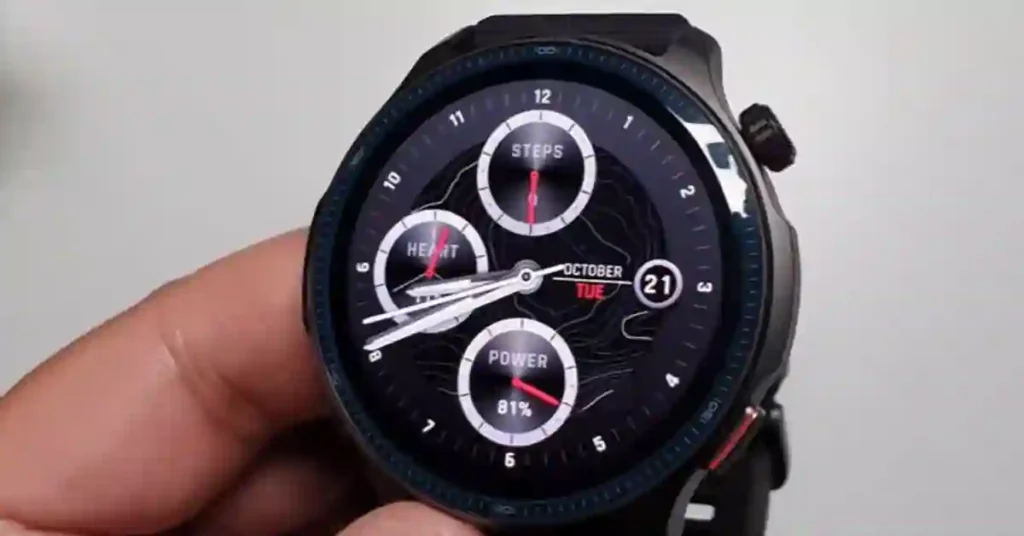 T-Rex 3 Pro physical buttons for outdoor navigation and glove-friendly controls